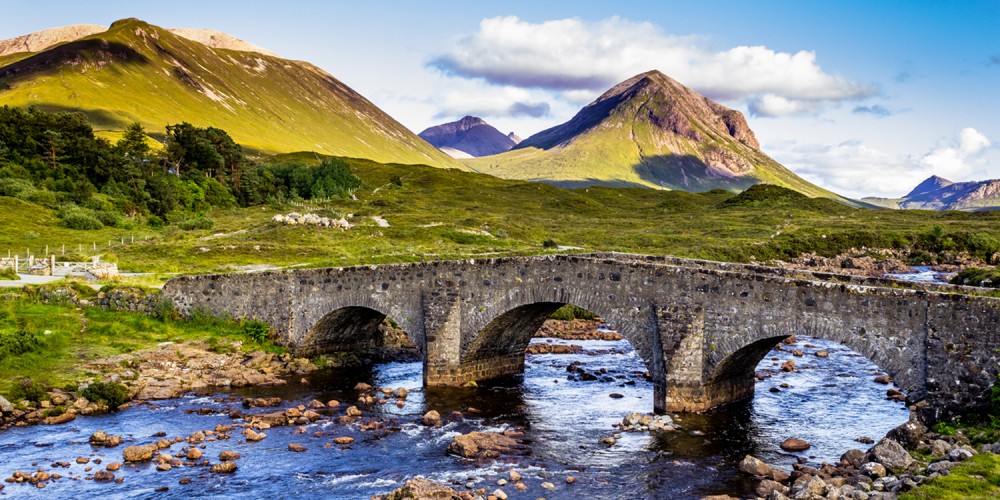 Historische Brcke in den schottischen Highlands