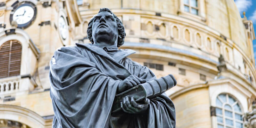 Martin-Luther-Denkmal vor der Frauenkirche in Dresden