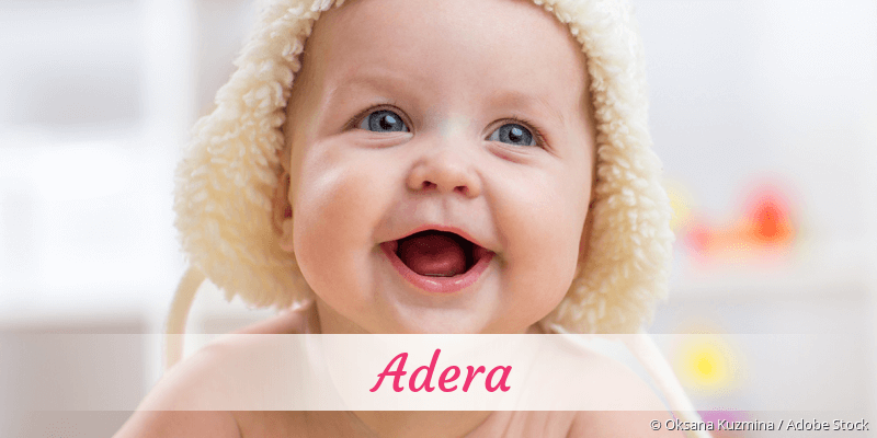 Baby mit Namen Adera
