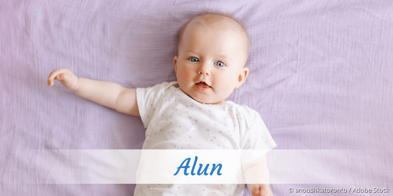 Baby mit Namen Alun