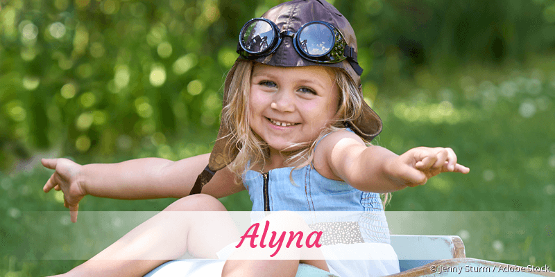 Baby mit Namen Alyna