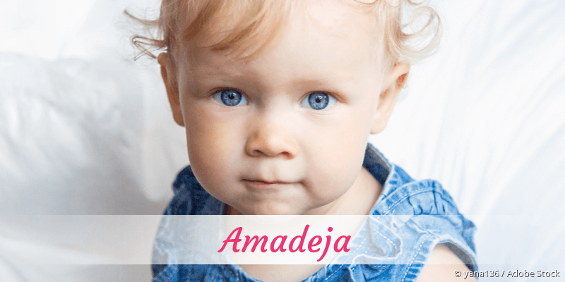 Baby mit Namen Amadeja