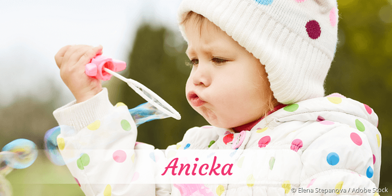 Baby mit Namen Anicka