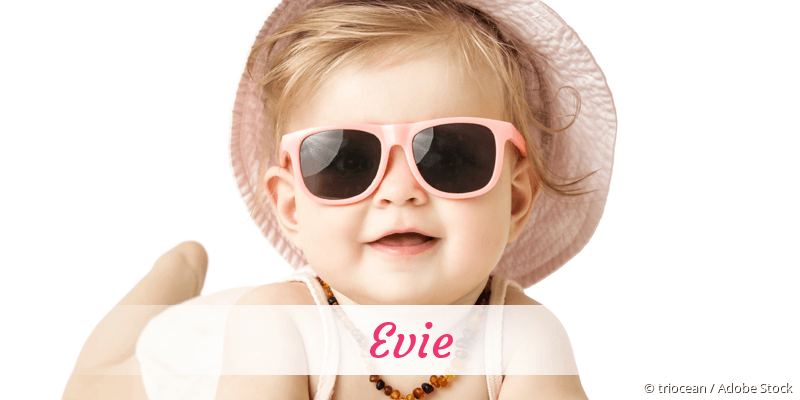 Baby mit Namen Evie